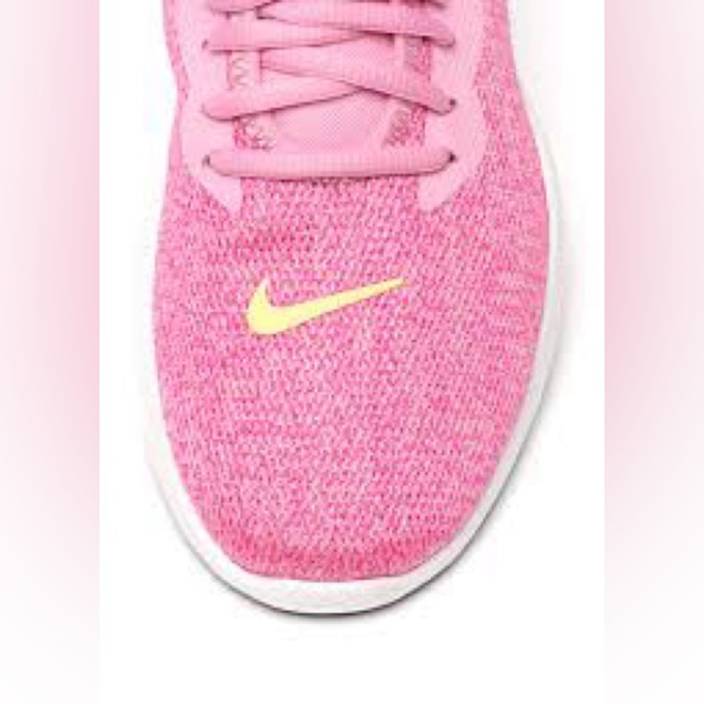 NIKE Flex TR9
